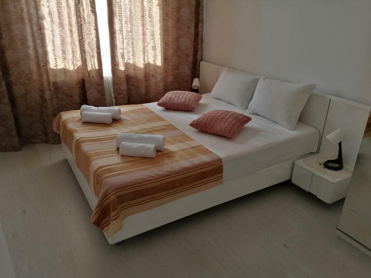 Apartament Negru Voda ピテシュティ エクステリア 写真